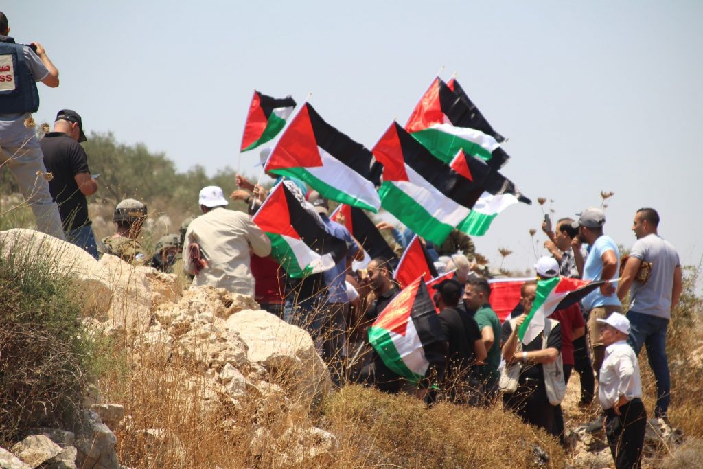 تركيا تفتتح مخيما بالضفة الغربية وتؤكد دعمها للشعب الفلسطيني لنيل حريته