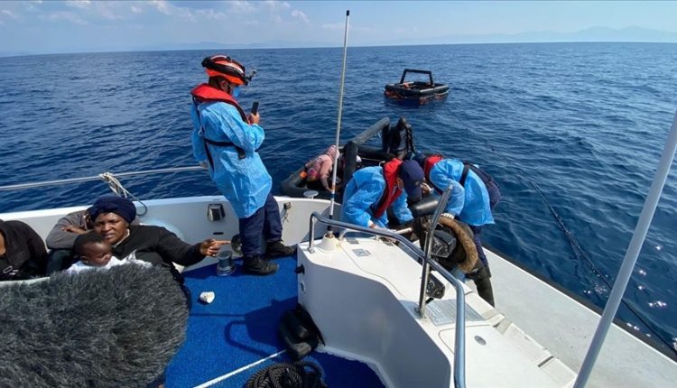 إنقاذ 28 طالب لجوء قبالة سواحل إزمير التركية