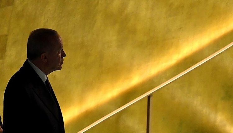 القوات الأمريكية تنسحب من سوريا والعراق