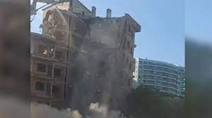 تدمير مبني ضخم بلمسة واحدة في بورصة (فيديو)