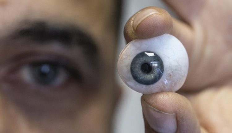 العيون الاصطناعية