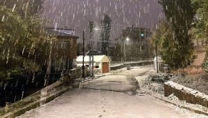 تساقط كثيف للثلوج شرقي تركيا