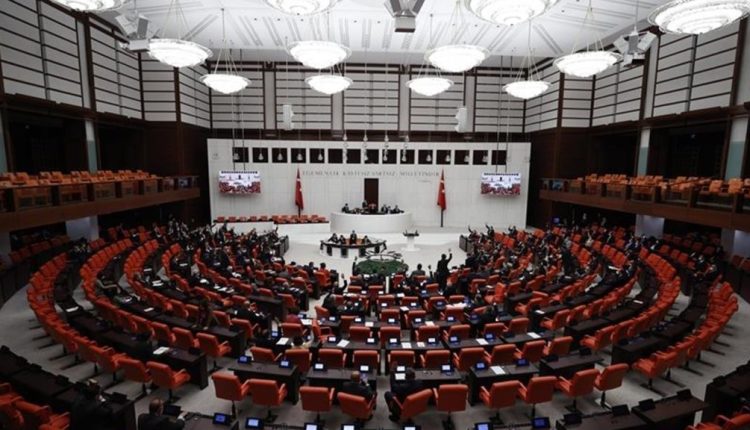 مذكرة لتمديد عمليات تركيا في سوريا والعراق