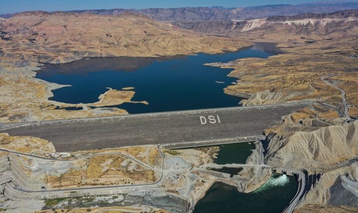 بـ 4 مليارات دولار.. تنافس تركي صيني على مشروع مائي بالعراق