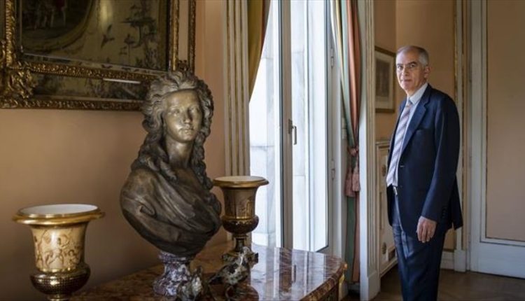 بعدما كان قاب قوسين من الطرد.. السفير الفرنسي: علاقتنا بتركيا متجذرة