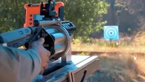 تركيا تنهي اختبارات أول قاذفة قنابل يدوية محلية