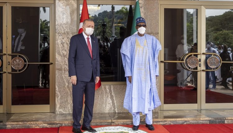 الرئيس أردوغان في آخر محطات جولته الإفريقية .. تركيا تبرم 7 اتفاقات مهمة