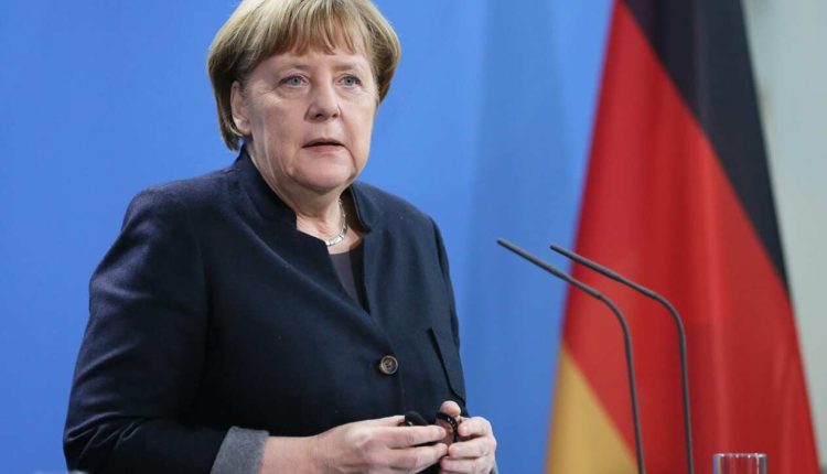 موقف إيجابي لميركل من ملف الهجرة إلى تركيا