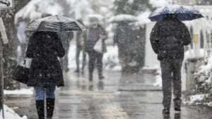 الأرصاد الجوية تحذر من تساقط الثلوج في بعض المناطق التركية