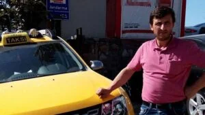 تركي يسحق زوجته بسيارته أمام أطفاله في أوردو