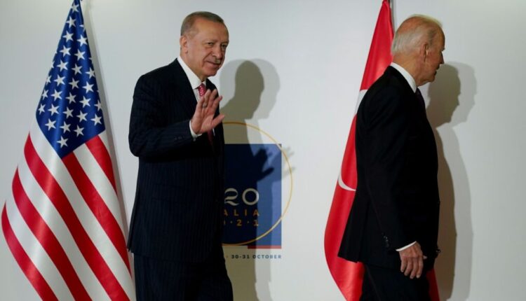 ينظمها بايدن.. تركيا تغيب عن قمة الديمقراطية في ديسمبر