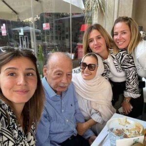 حلا شيحه تحتفل بعيد ميلاد والدها لأول مره " بالحجاب" 5