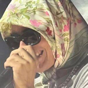 جاستن بيبر يرتدي "الحجاب" في حفلة الاخير .. فهل يسخر من الاسلام ! 15