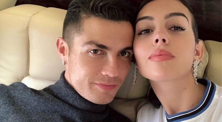 كريستيانو رونالدو يحتفل بعيد الحب مع جورجينا ويوجه لها رسالة رومانسية "صور" 1