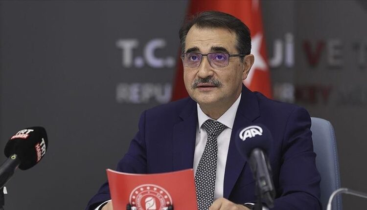 وزير الطاقة التركي يكشف عن موعد البشائر الخاصة بالغاز الطبيعي