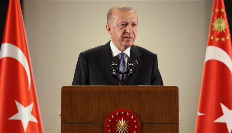 الرئيس أردوغان يزف بشرى سارة للمعلمين والداخلية تفتح تحقيقا مع مجلس بلدي معارض