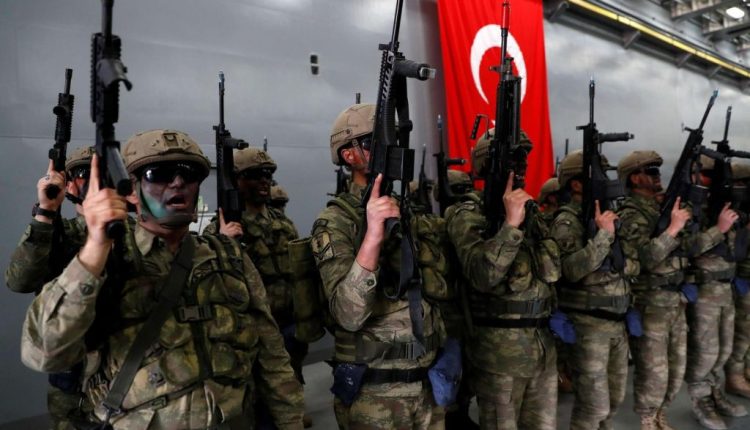 تركيا تتخذ إجراءات صارمة بحق الانقلابيين