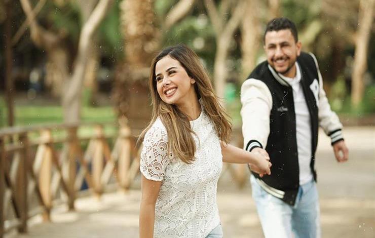 قبل ايام من حفل زفافهما.. انفصال منة عرفه عن خطيبها 5