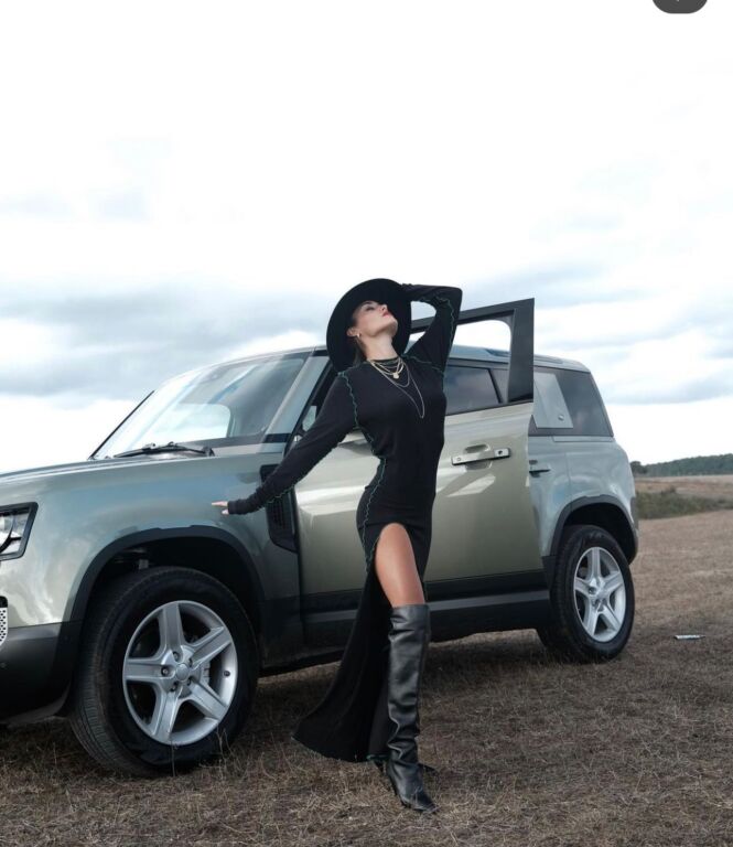 هاندا ارتشيل تشارك لقطات حميمة على انستغرام 5