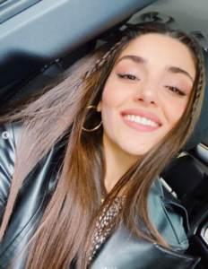 ظهور جديد لـ هاندا ارتشيل ببطن عاري "ًصور" 36