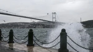 الأرصاد التركية تحذر من انخفاض درجات الحرارة وأمطار غزيرة في عموم البلاد