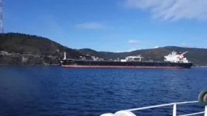 تركيا تحيد لغما بحريا في مضيق البوسفور