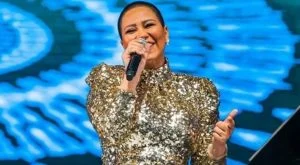 فنان مصري يصف شيرين بـ “العبيطة”.. والسبب؟