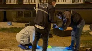 رجل يقتل زوجته ويصيب شقيقيها في أنطاليا