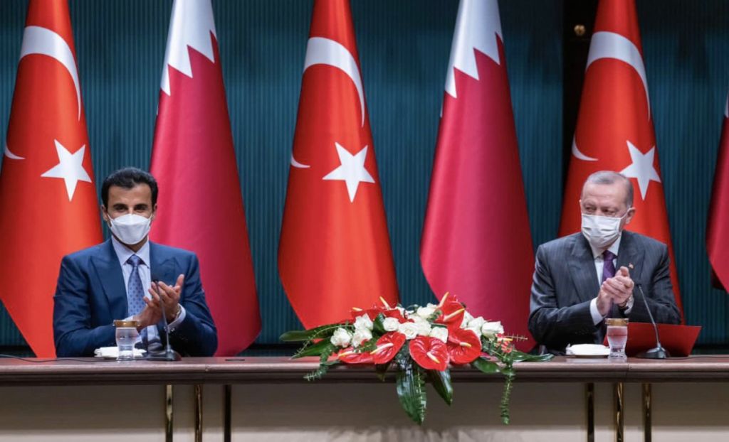 ماذا ستفعل تركيا وقطر لمواجهة ظاهرة معاداة الإسلام؟