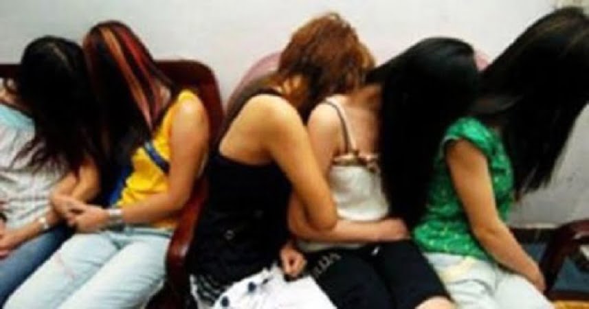 القبض على شبكة دعارة داخل نادي شهير في مصر 1