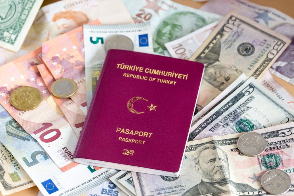 مشكلة في غزة بسبب احتكار تأشيرة تركيا!