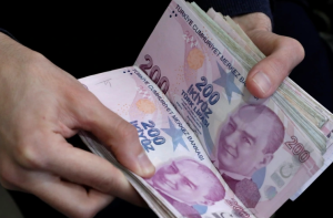 تركيا تدخل أسواق الدين مجددا لجمع السيولة