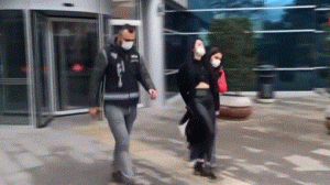 القبض على شاب وفتاة قاما ببث مشاهد صادمة على إنستغرام في بورصة  (فيديو)