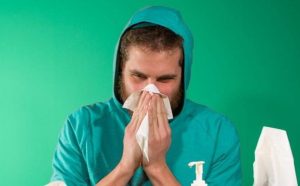 عارض شائع يدل على الإصابة بمتحور “أوميكرون”