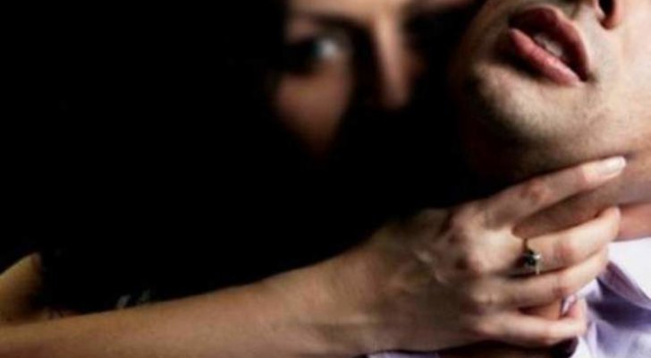 ممثل شهير يتعرض للإغتصاب من إمرأة وصديقها ! 3