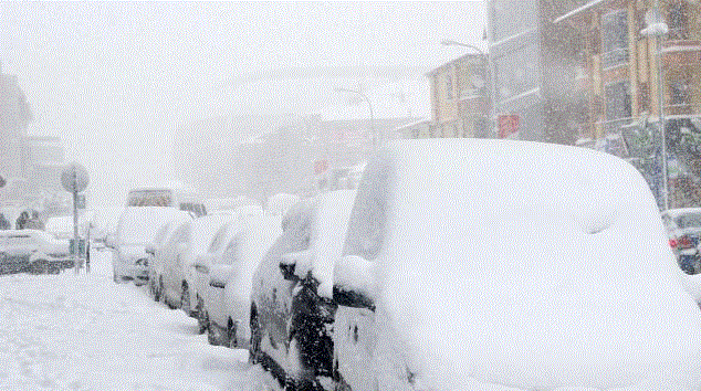 لأول مرة منذ 53 عامًا.. ألانيا التركية تتزين بالثلج 19