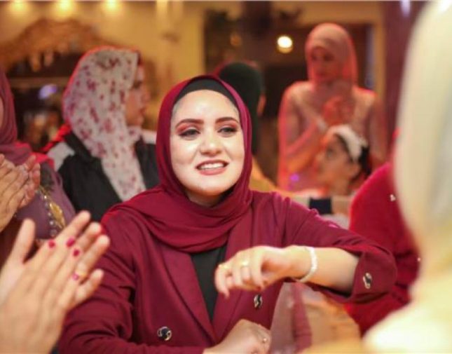 "يا ماما أنا مش البنت دي".. فتاة تنتحر بسبب صور مركبة لها وتترك رسالة ! 5