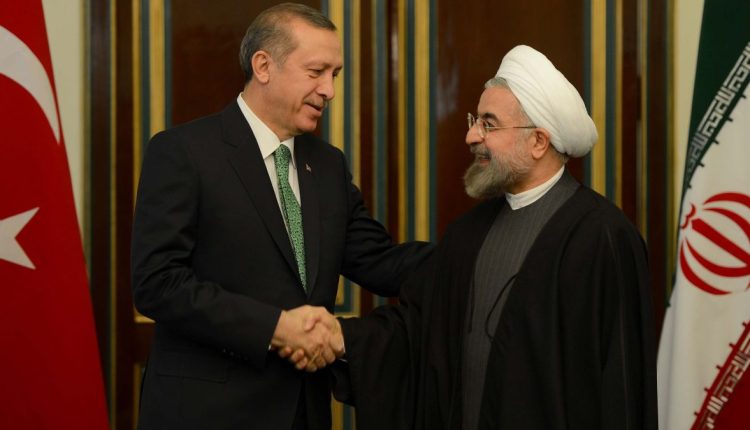 الرئيس الإيراني يتحدث عن مستقبل العلاقات مع تركيا