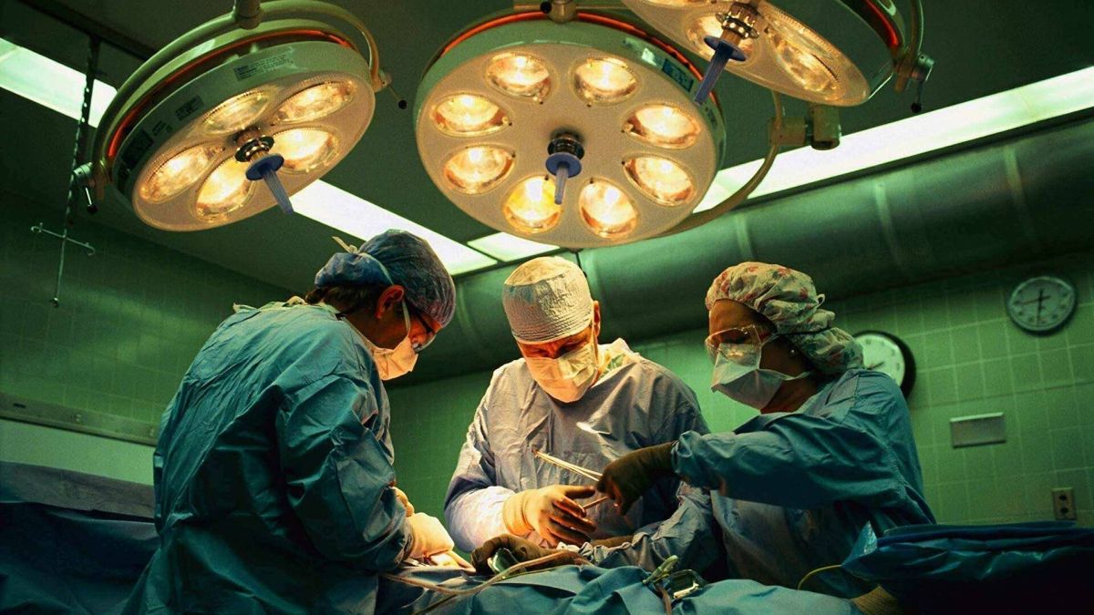 مبيض ورحم لدى أب لثلاثة أطفال! 1