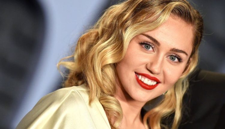 مايلي سايرس