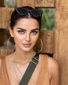 الإيرانية ماهلاغا جابري معجبة بـ بوراك أوزجفيت.. والأخير يتخذ إجراء حاسم ضدٌها 