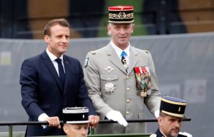 فرنسا تدخل بقوة على خط الأزمة الأوكرانية الروسية