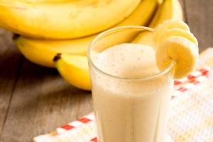 خبيرة تغذية: تناول موزة يوميًا يمنع النوبة القلبية