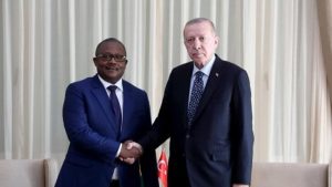 بعدما ألغى زيارته.. أردوغان يلتقي برئيس غينيا بيساو في السنغال