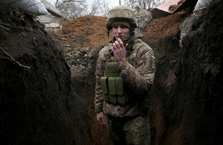 الأحداث في أوكرانيا.. مقتل جنديين جديدين والجيش الروسي يتدخل وتركيا ترفض