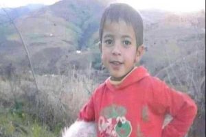 والد الطفل ريان يكشف عن آخر ما قاله طفله من داخل البئر قبل وفاته وتفاصيل أخرى مثيرة!