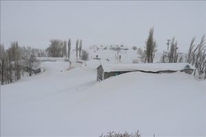 الثلوج تشل الحركة في هذه المدينة التركية “صور”