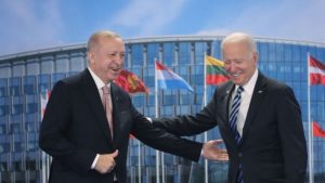 بعد اتصال أردوغان وبايدن.. أمريكا تسحب 5 آلاف شركة من روسيا إلى تركيا