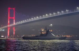 كيف سيؤثر قرار تركيا إغلاق المضائق عليها وعلى مجريات الحرب؟