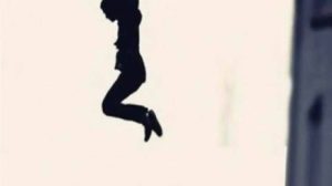 انتحار عروسين بعد ساعات من زفافهما قفزاً من الطابق العاشر